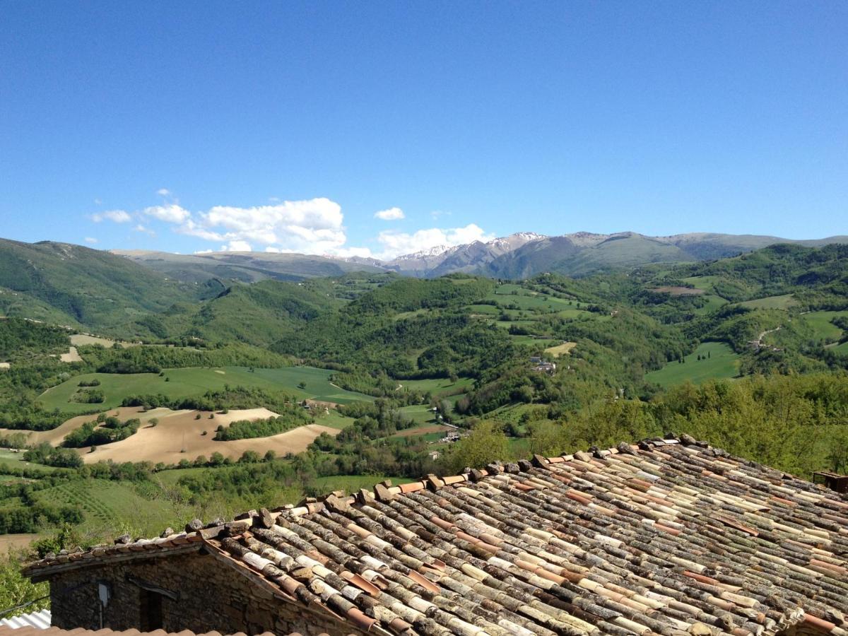 La Collina Dei Ciliegi Villa Camerino Exteriör bild